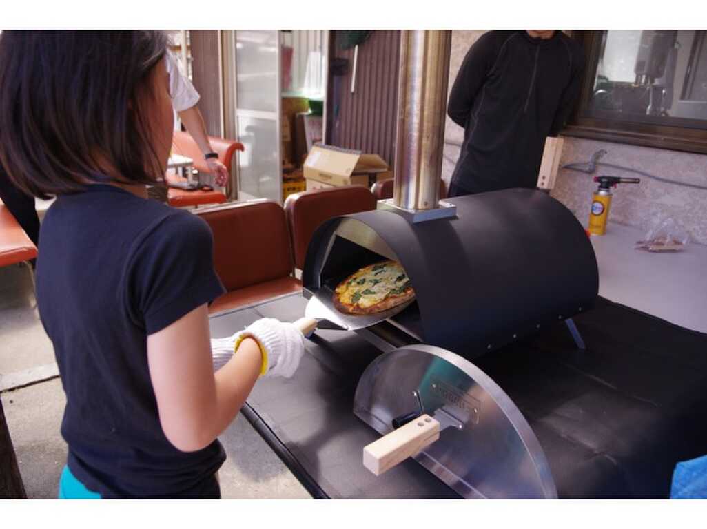 ピザ焼き