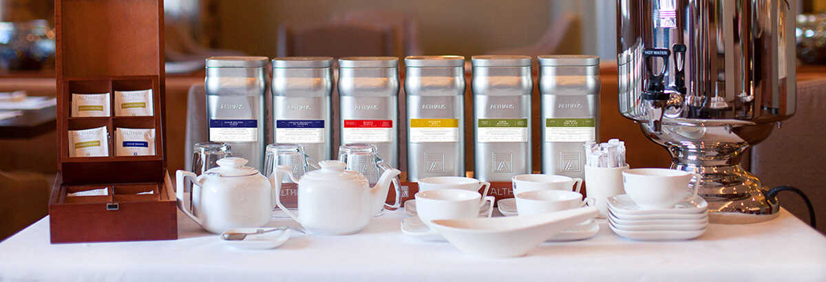 ALTHAUS Tee各種世界の高級ホテルでも提供されている香り高い紅茶、緑茶、ルイボス、フルーツ、が楽しめる。テイクアウトOK。マイボトル持参なら割引アリ