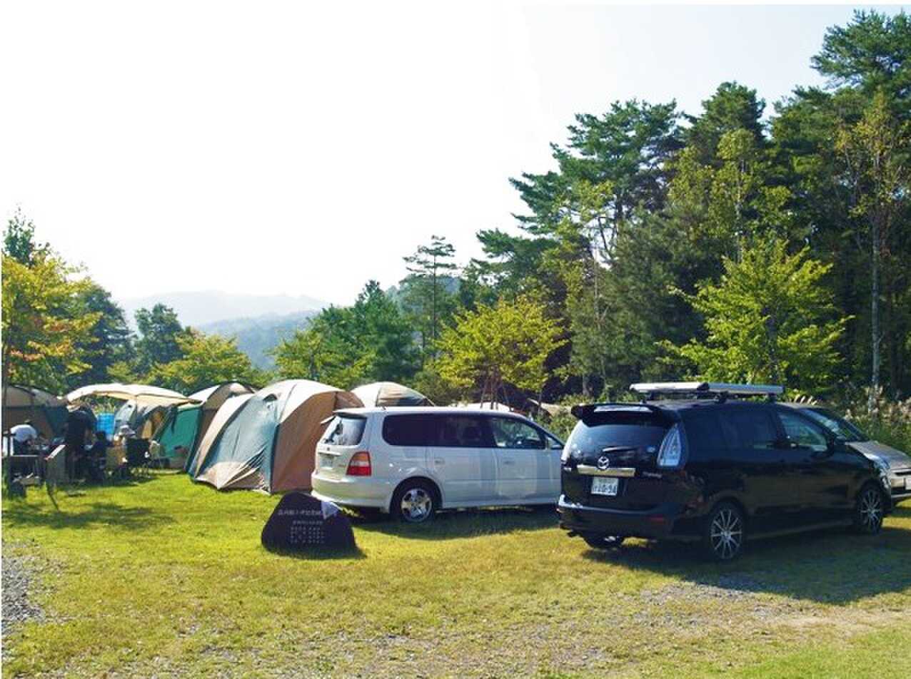 オートサイトは100Vの電源付き♪夏場は扇風機・冬場にはストーブを持参したり♪快適なキャンプを楽しめます