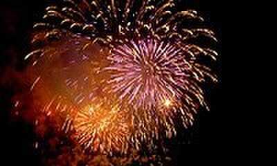 7下旬には花火大会もやっております。