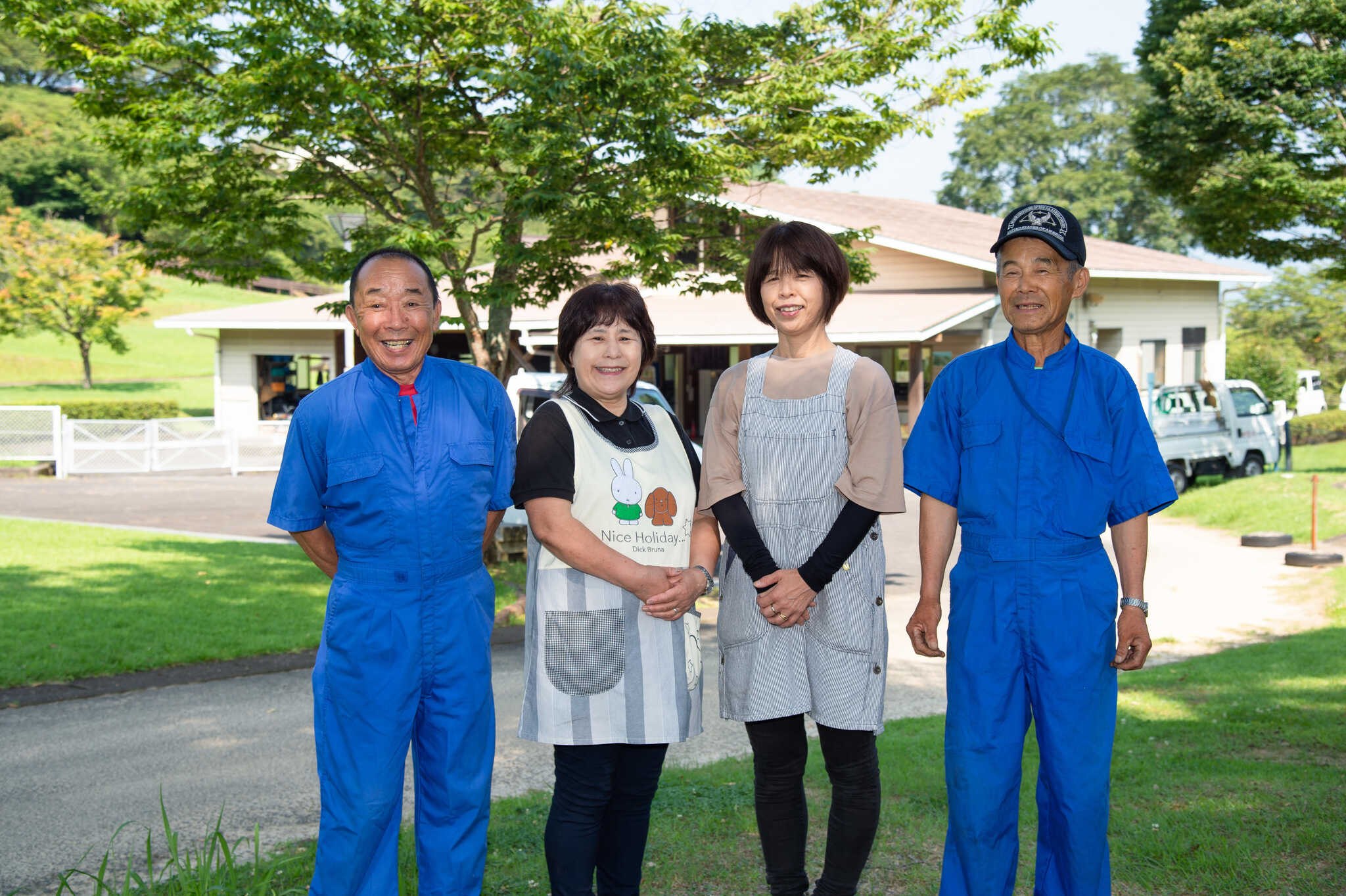 優しくて元気なスタッフがご案内!