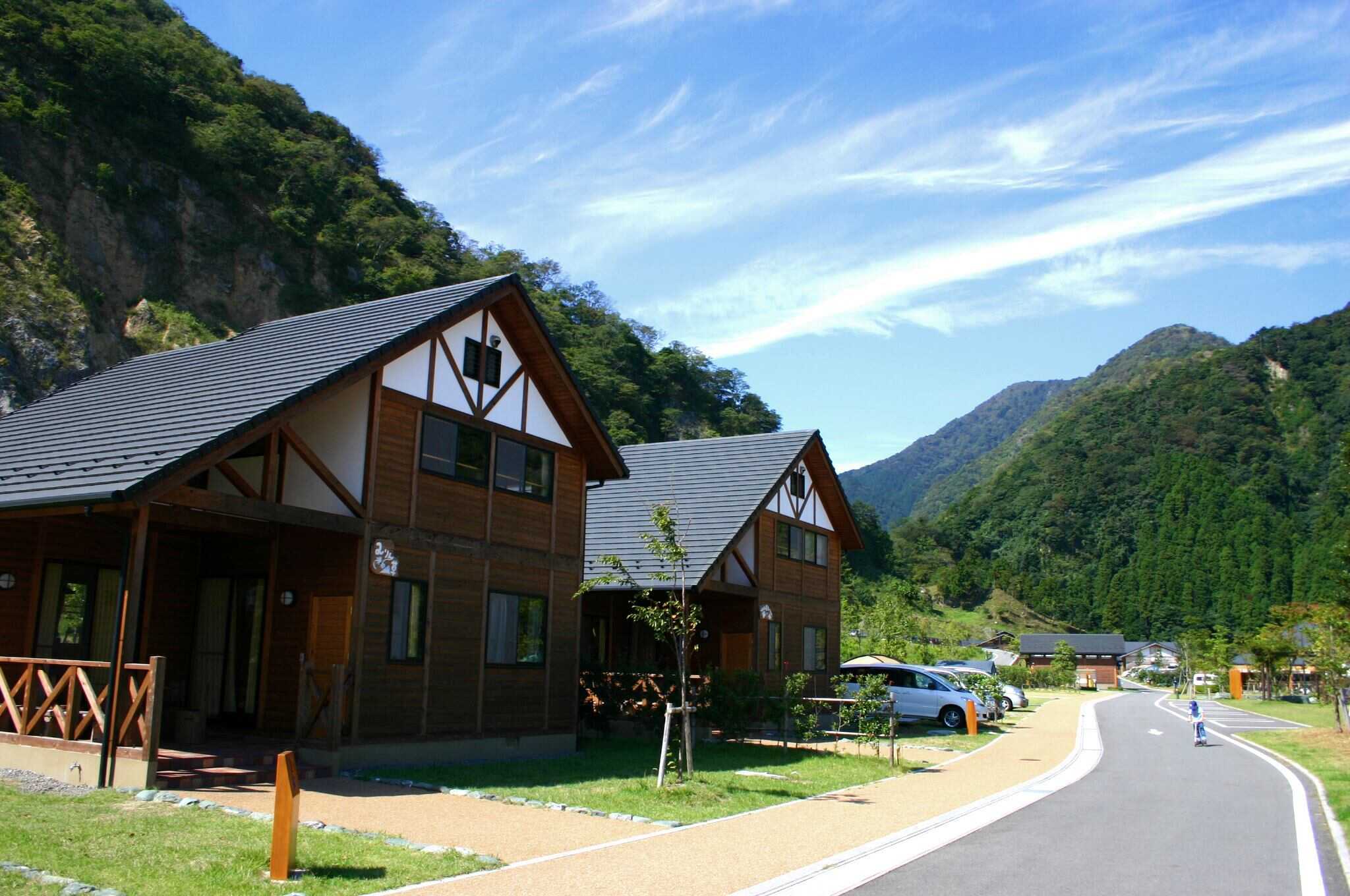 青川峡キャンピングパーク