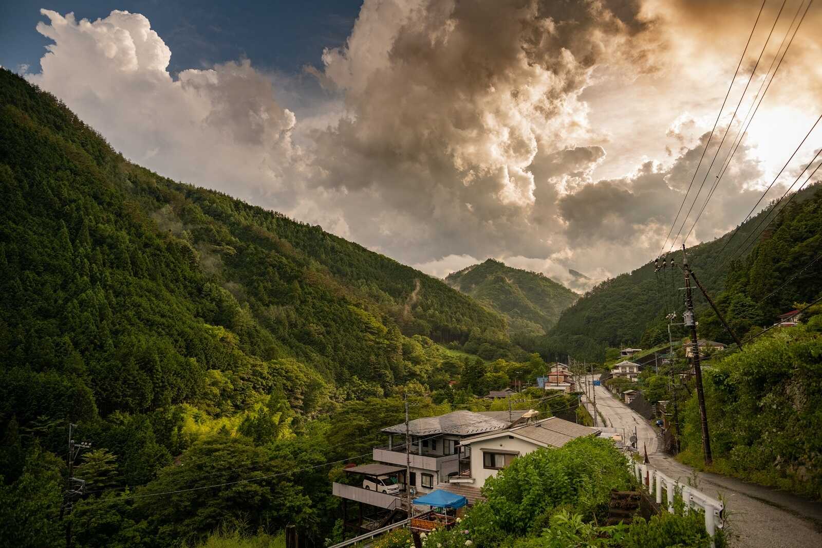 キャンプ場周辺の山並み