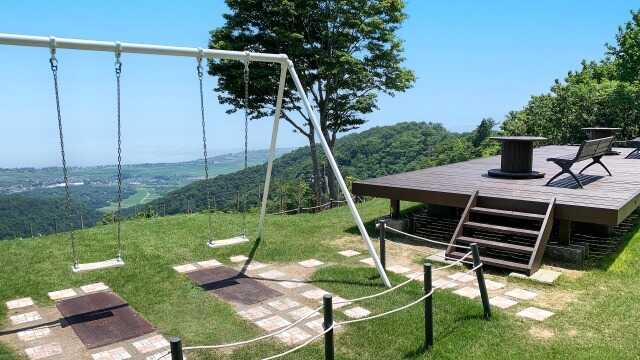 琵琶湖を望む絶叫ブランコ♪