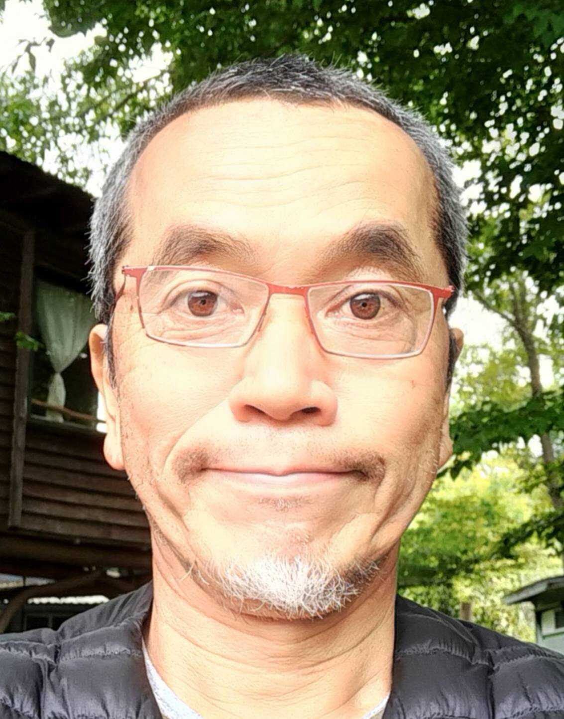 代表:足立 浩
