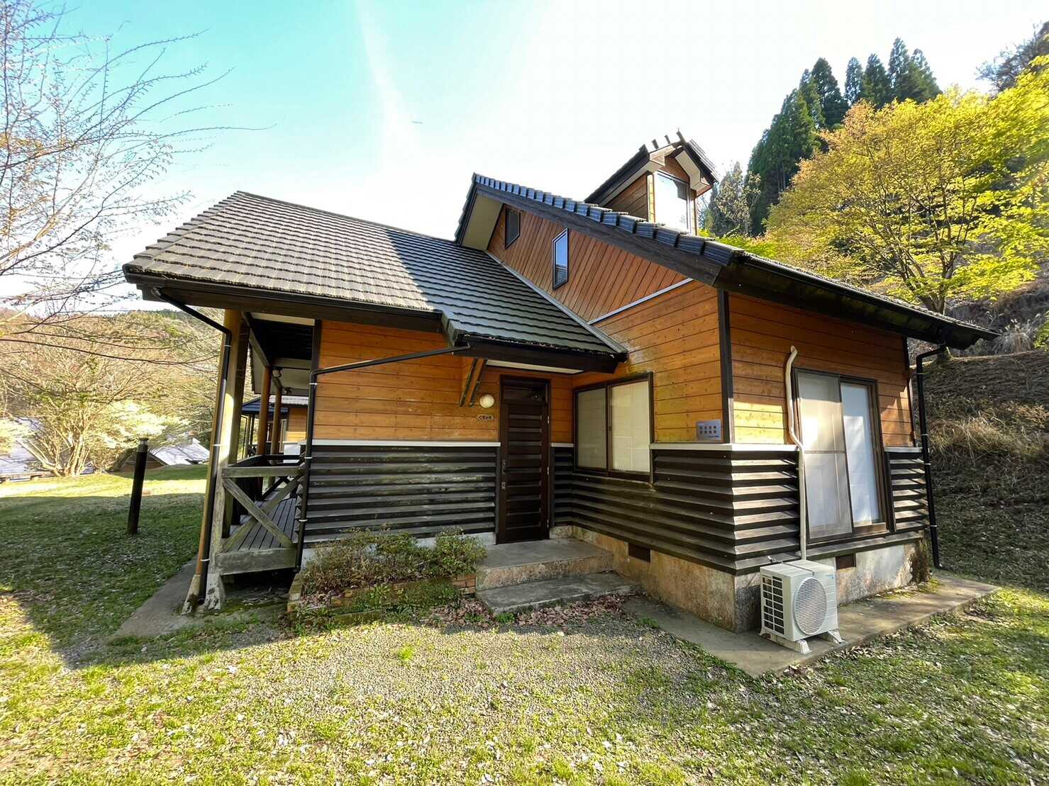 食材を持ち込んで大勢で楽しめる1棟貸しのコテージ