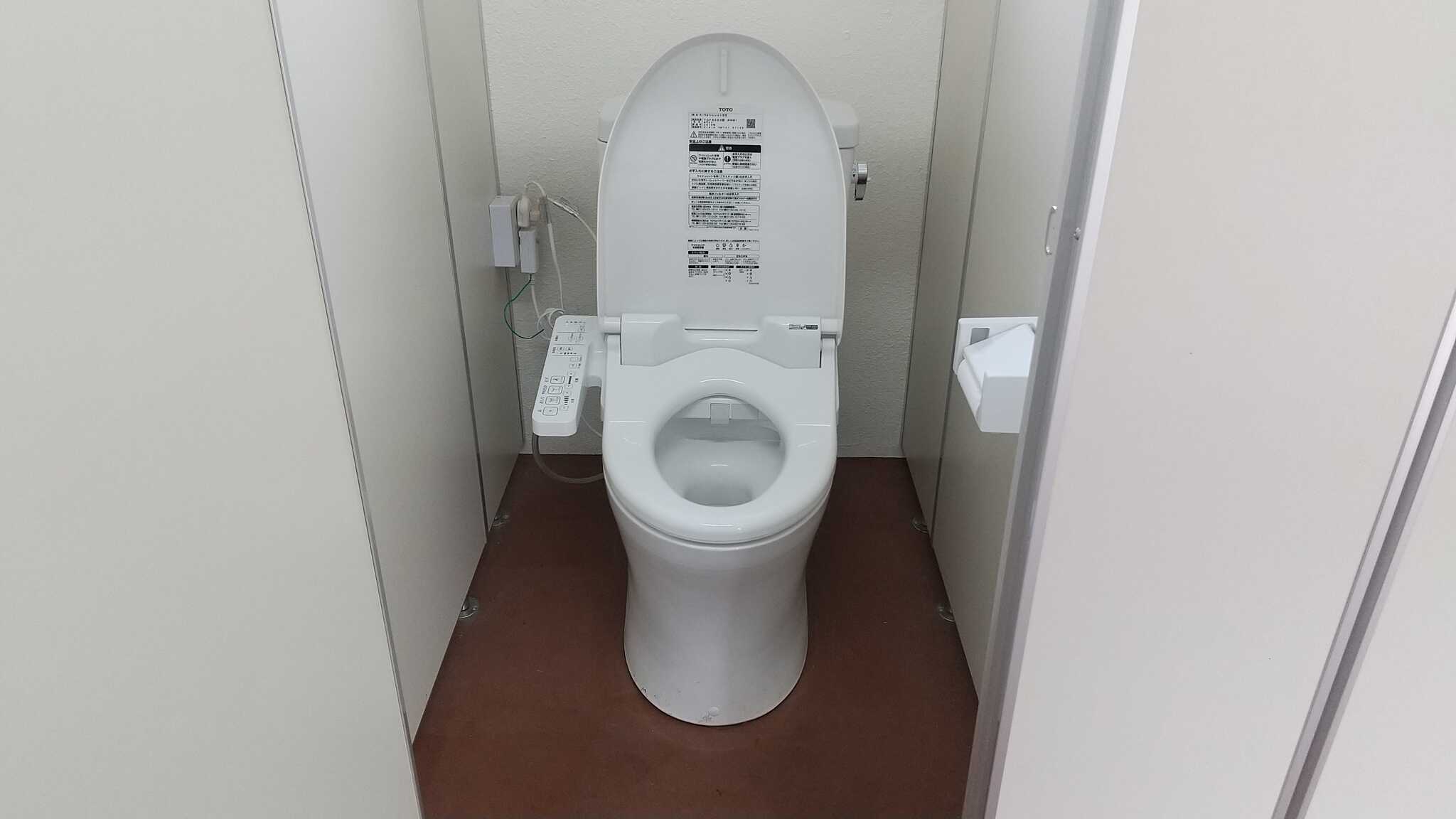 屋外共同トイレのすべてが洋式シャワートイレです♪