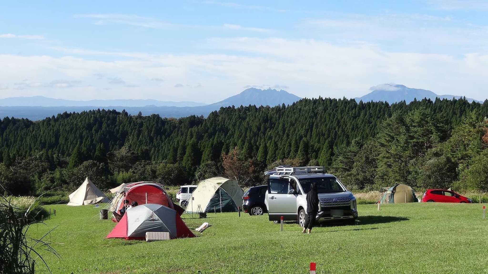 くじゅう連山はもちろん阿蘇5岳(熊本県)や祖母山、傾山(宮崎県境)を望む展望を楽しめます♪♪