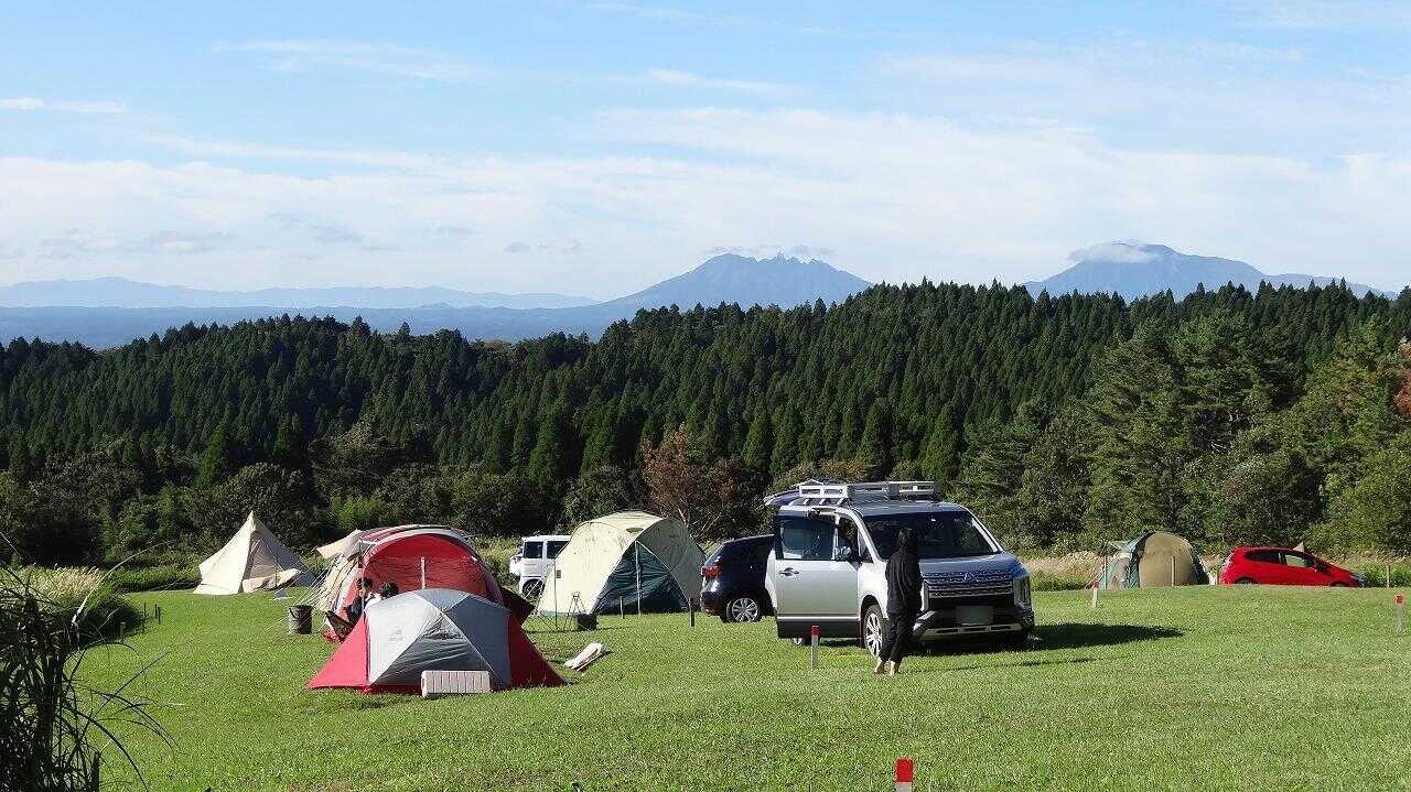 くじゅう連山はもちろん阿蘇5岳(熊本県)や祖母山、傾山(宮崎県境)を望む展望を楽しめます♪♪