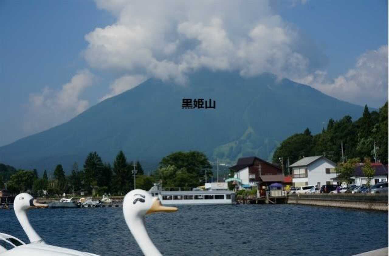 野尻湖畔からみた黒姫山☆