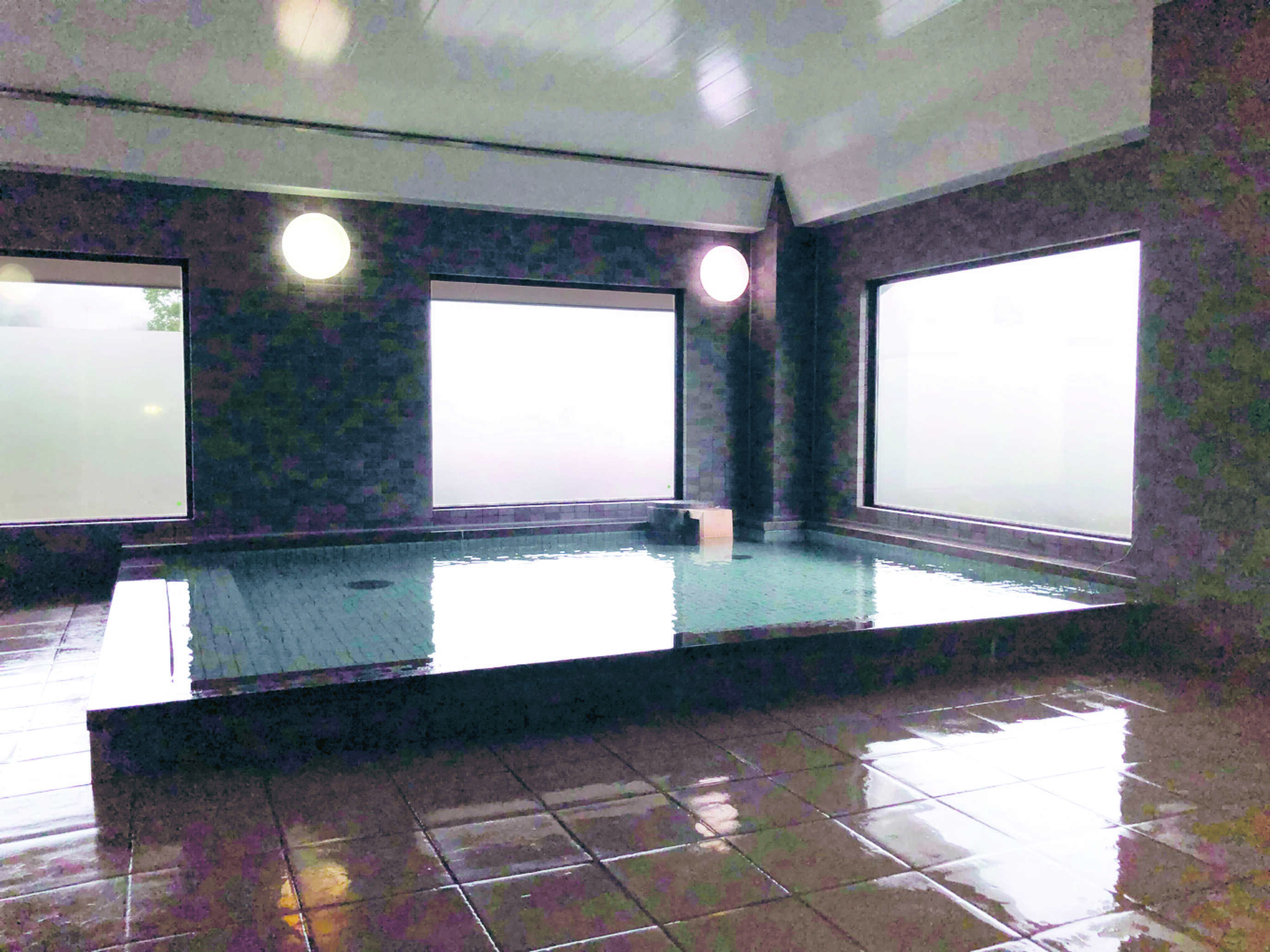 ホテル天の川 大浴場が割引価格でキャンプ利用中何度でも!