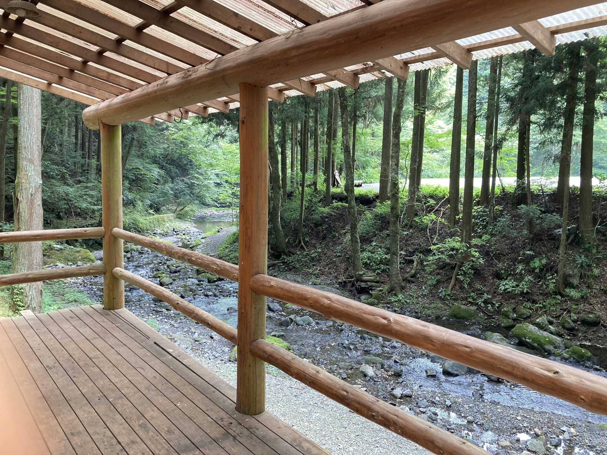 大型キャビン ウッドデッキからの眺め