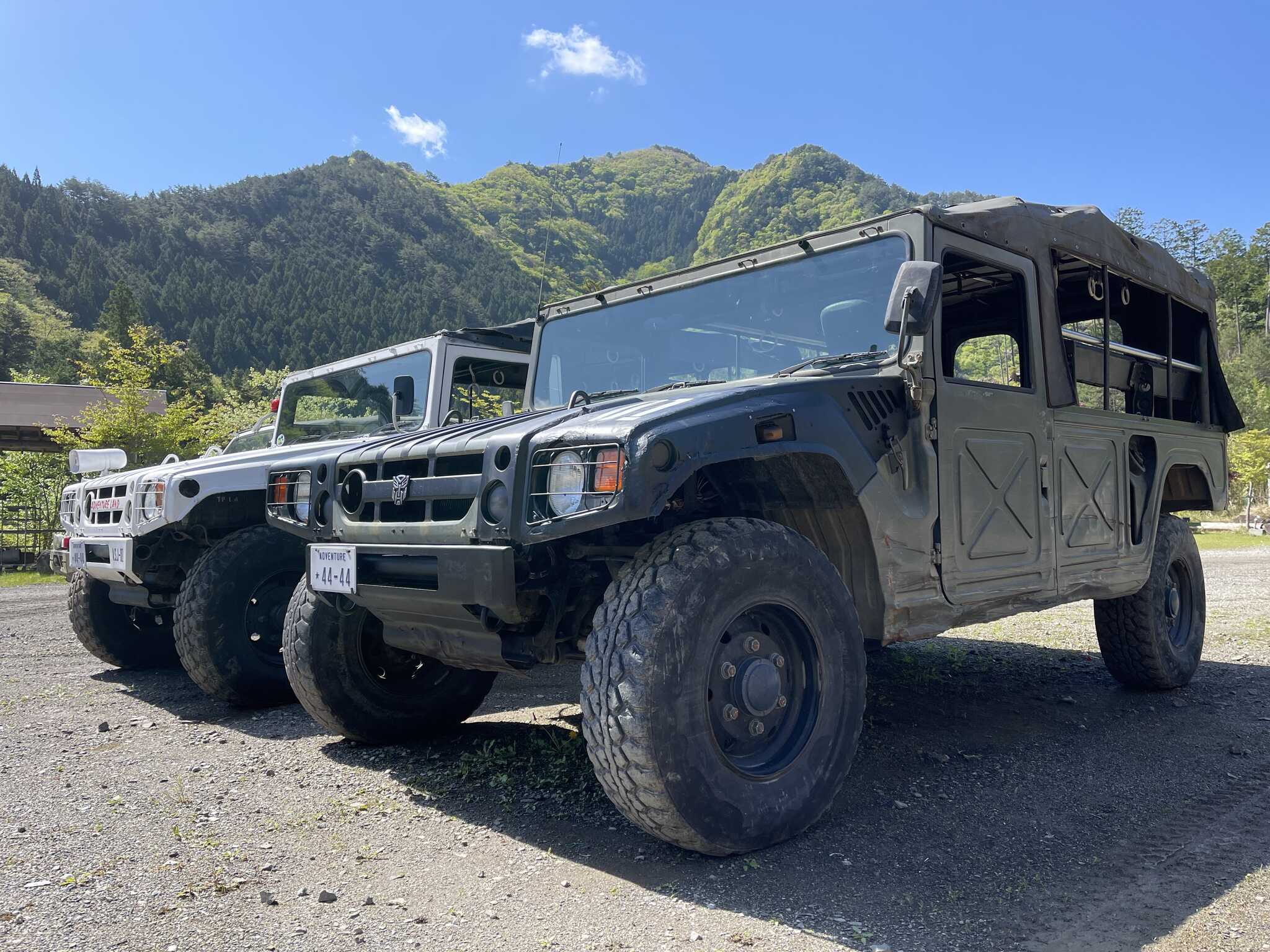 高機動車(メガクルーザー)が気まぐれジープツアーで活躍中!