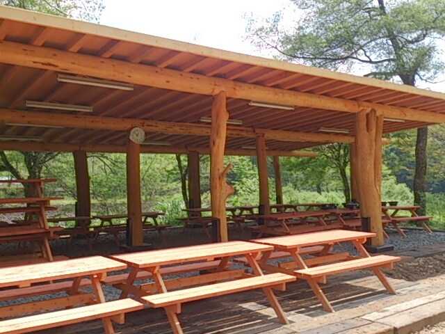 雨でも安心の屋根付きBBQハウス♪
