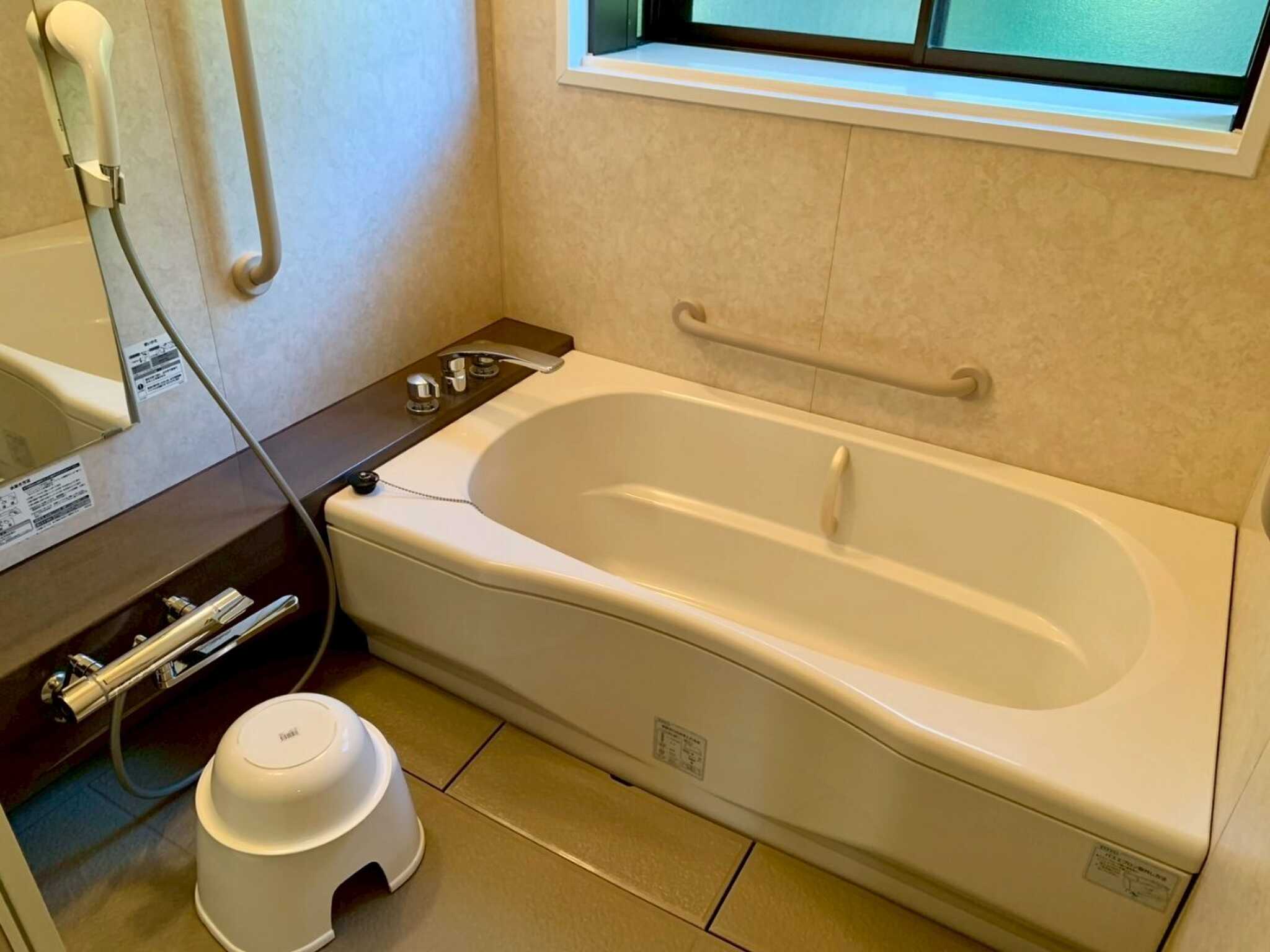 コテージ内には浴槽を完備しています★
