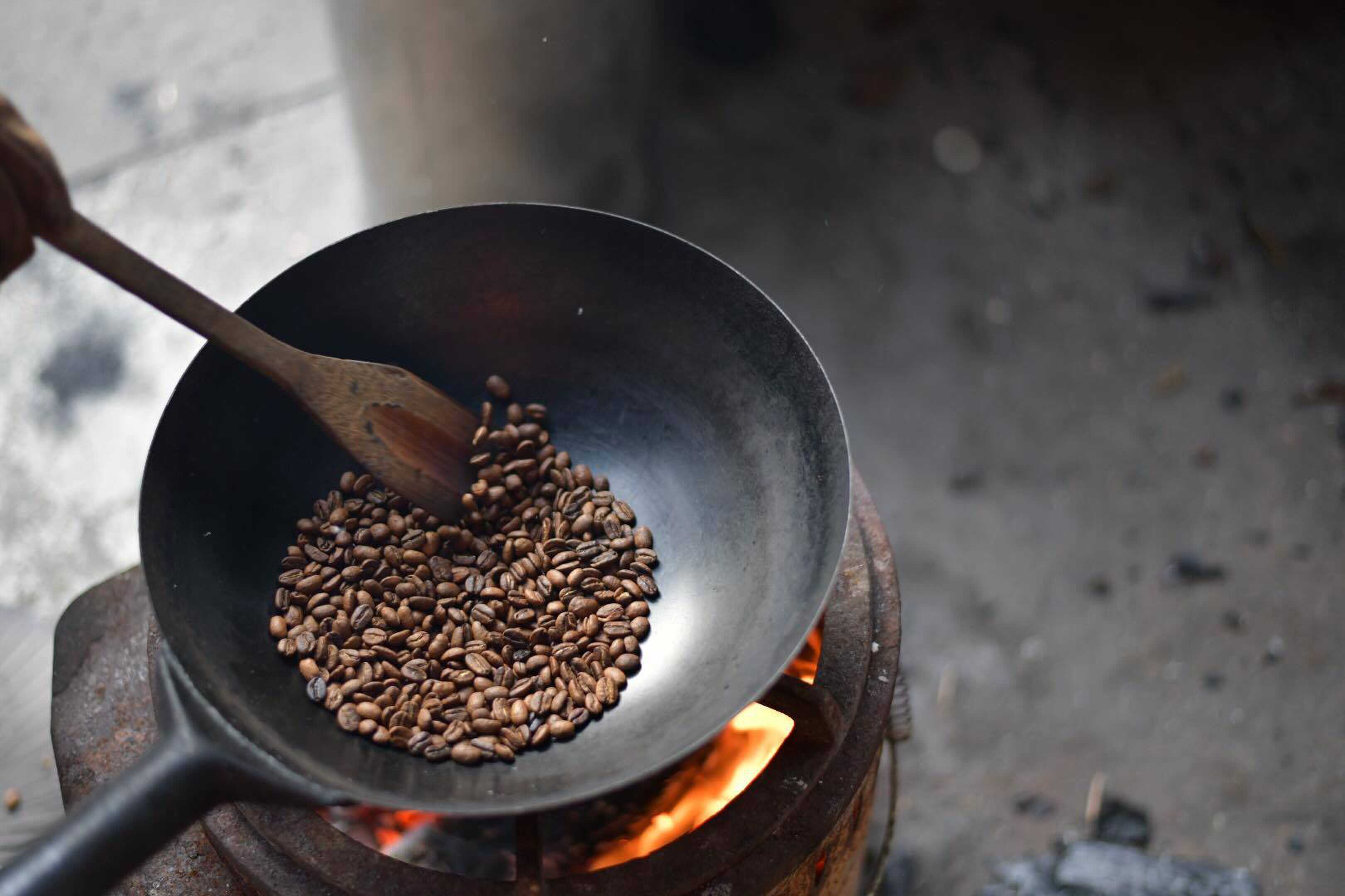 コーヒー焙煎体験できます。最高の味をご自身で!