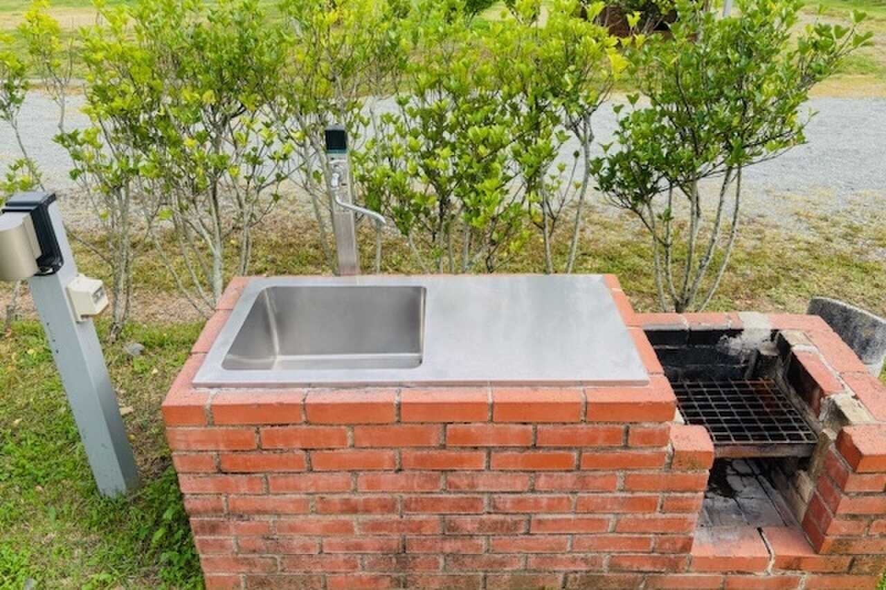 オート区画は各サイトに炊事場・電源が備付
