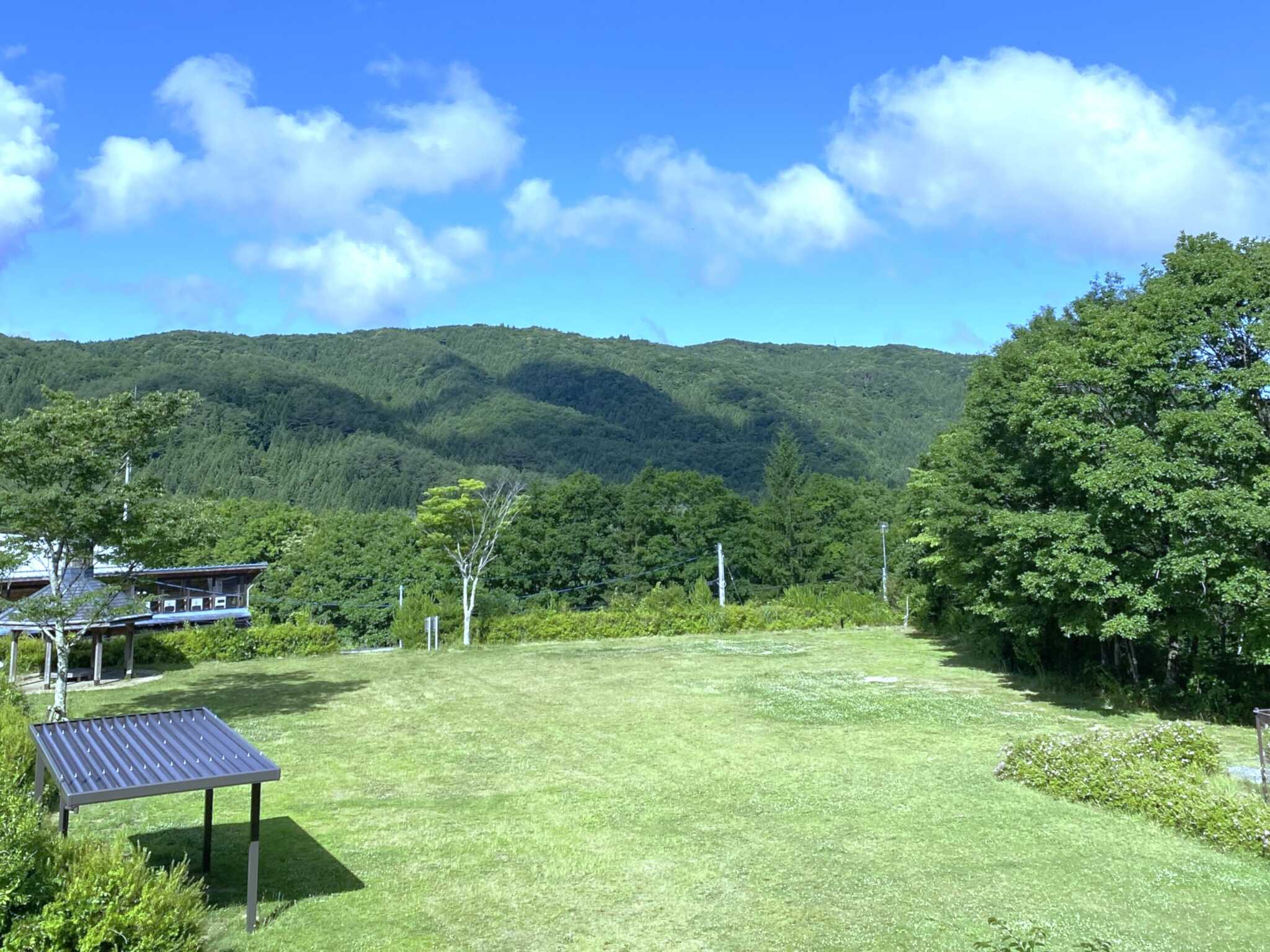オートサイトだけでなく、高台フリーサイトにもAC電源ございますので、夏も冬も安心です♪全サイト車乗入可能です!