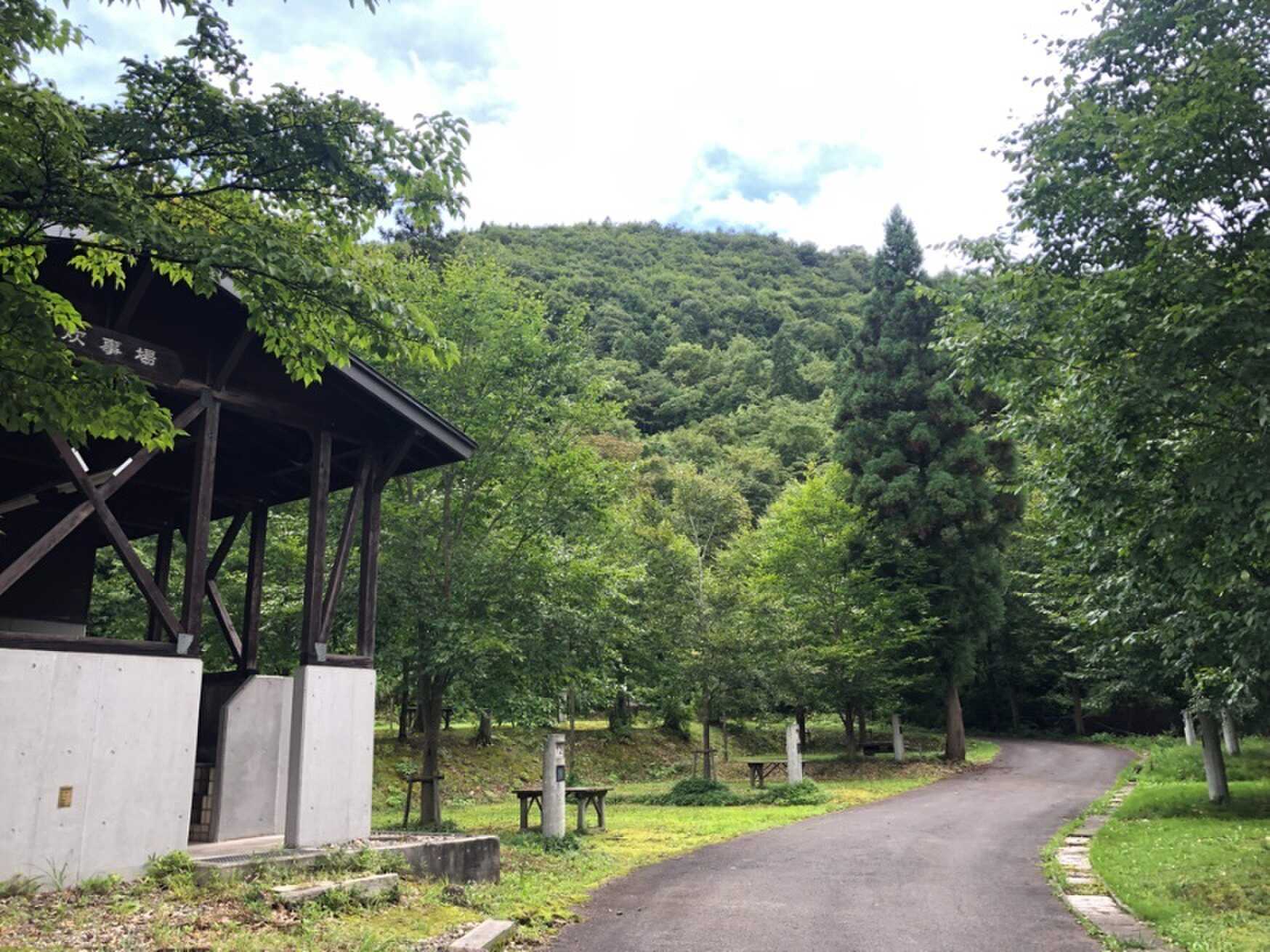たびのCAMPING BASE 裏磐梯ラビスパキャンプ場(いこいの森グリーンフィールド)の写真 1枚目