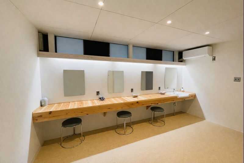 女性用パウダールーム