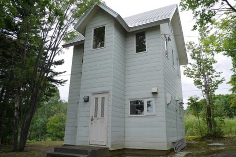 二階建てのコテージ(大)。1日1棟限定ドリームハウス