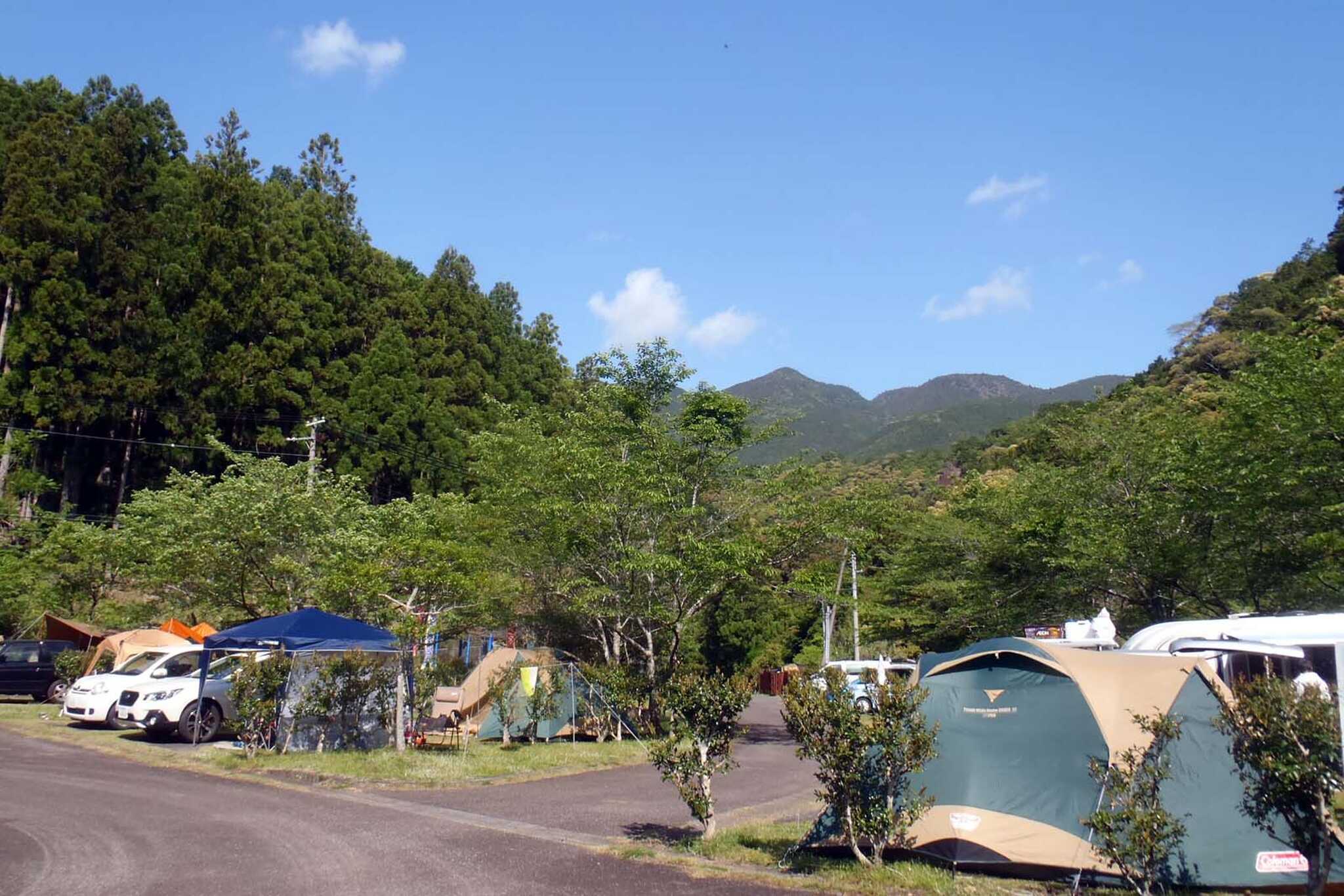 円満地公園オートキャンプ場