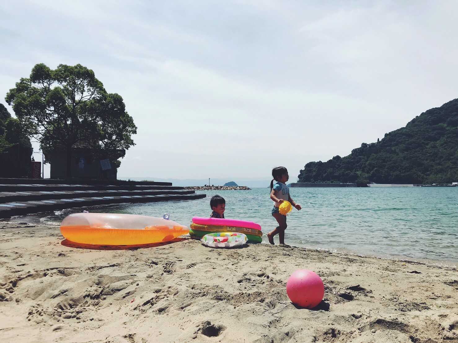 子どもを安心して遊ばせられる海水浴場です。