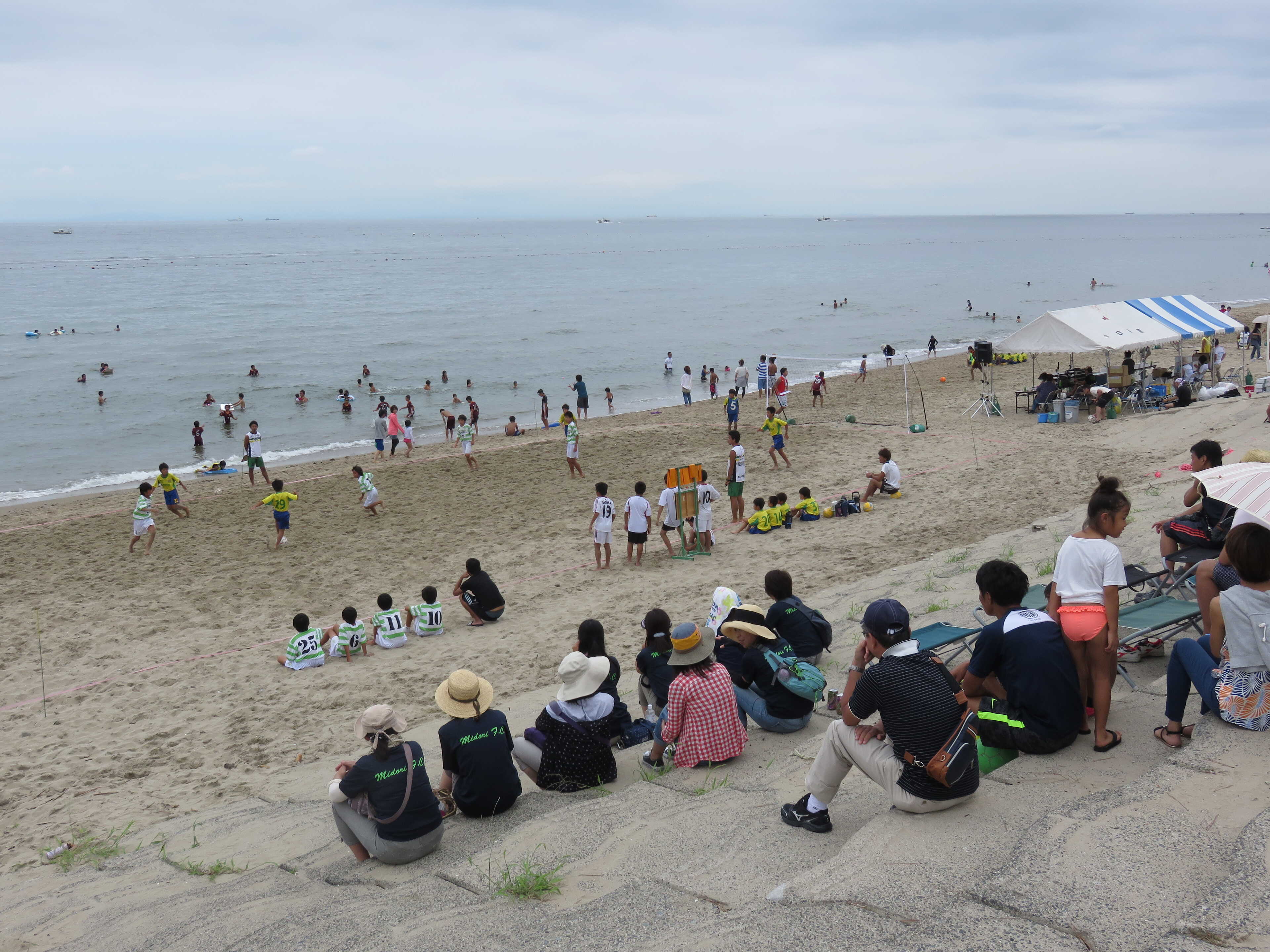 小野浦海水浴場までわずか徒歩1分!