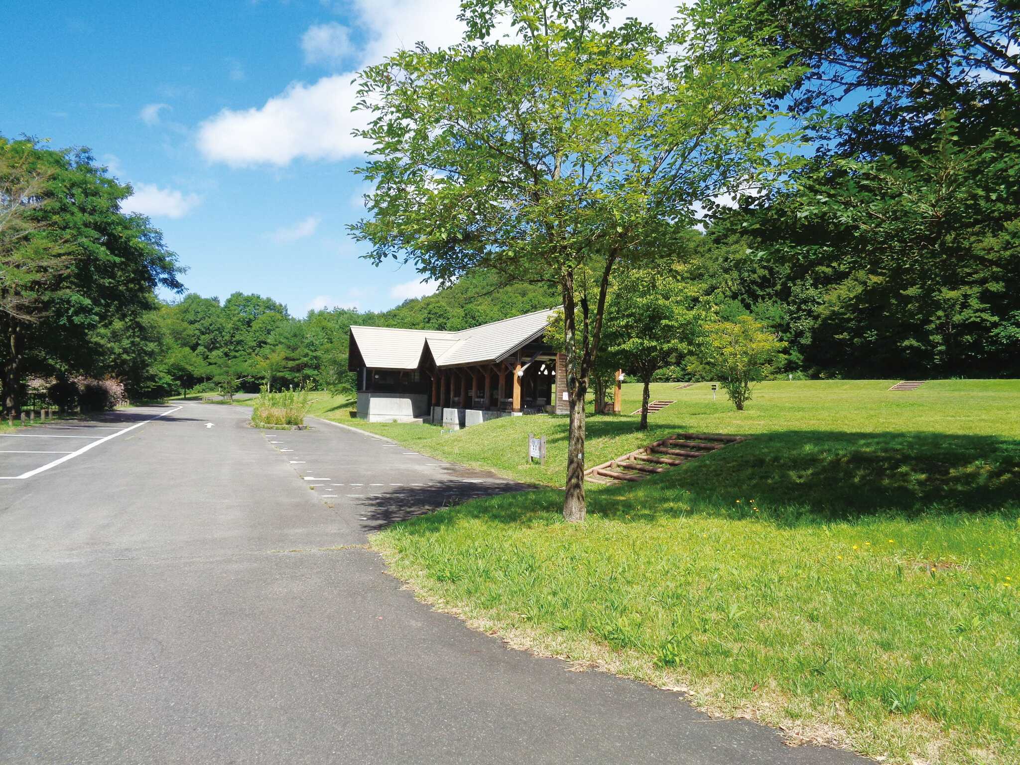 秋田県立中央公園ファミリーキャンプ場の写真 1枚目