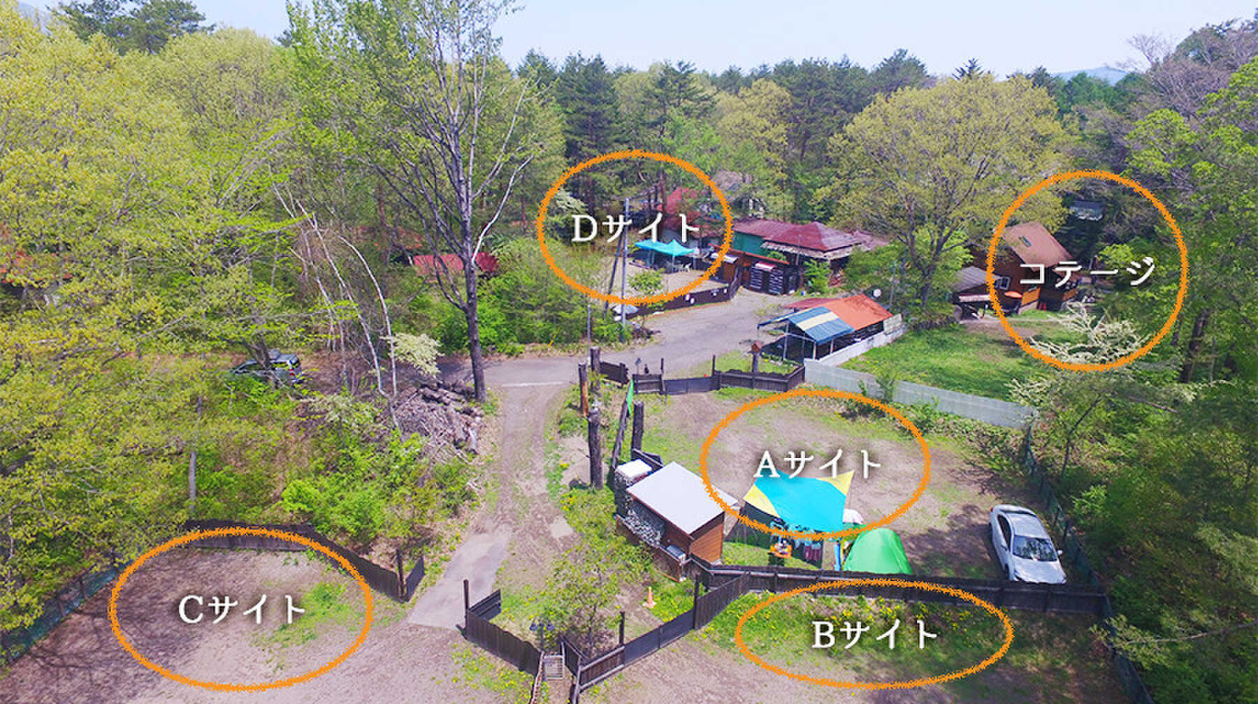 それぞれが塀に囲まれた約100坪のキャンプサイトでわんちゃんとゆっくりノーリードでお過ごしいただけます!