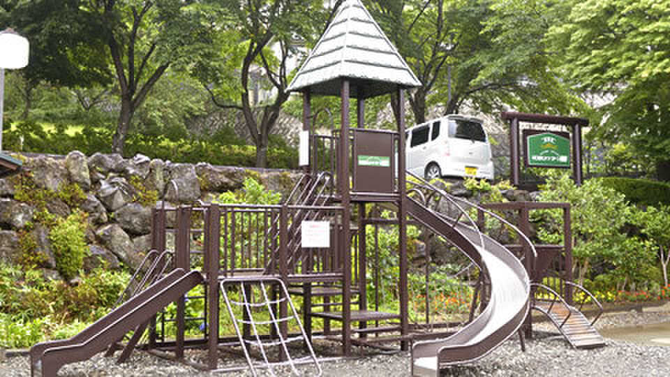 【お子様用遊具】園内にあります♪
