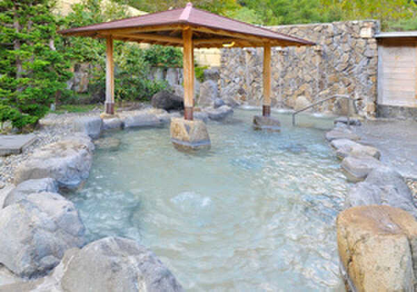 明宝温泉『湯星館』 お車で3分!午前10時~午後9時(最終受付 午後8時30分)