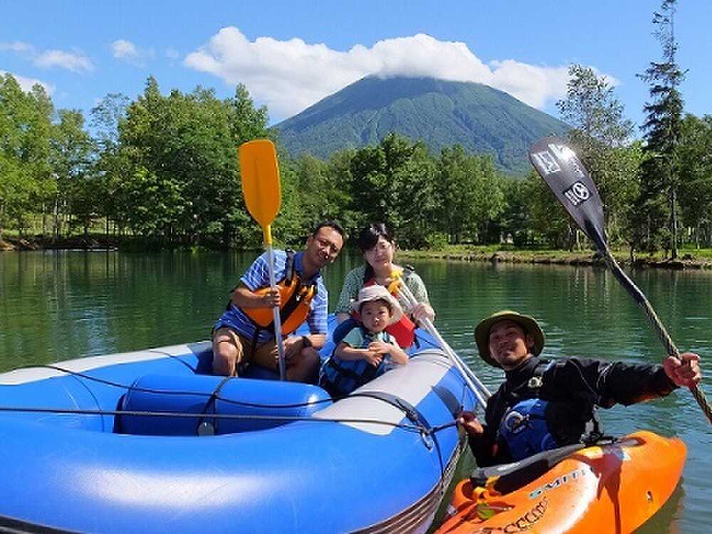 敷地内では小さなお子様から大人まで楽しめるラフティングやカヤック体験も開催中♪