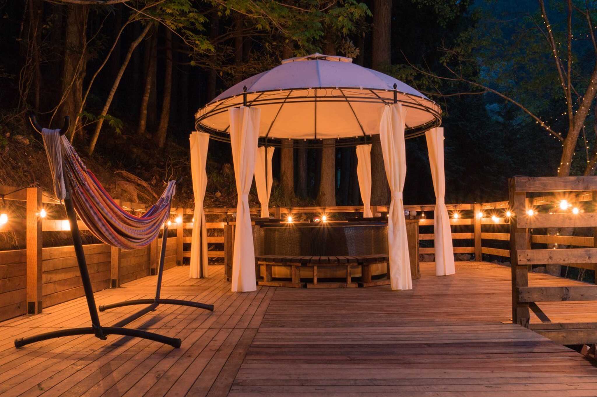 GLAMPING site Aは、ジャグジー付き!