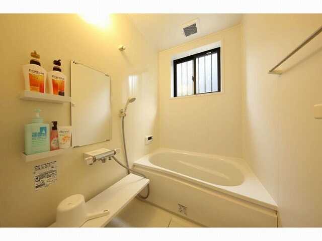 全室バス・トイレ付き!ドライヤーやアメニティも充実で川遊びした後も安心♪