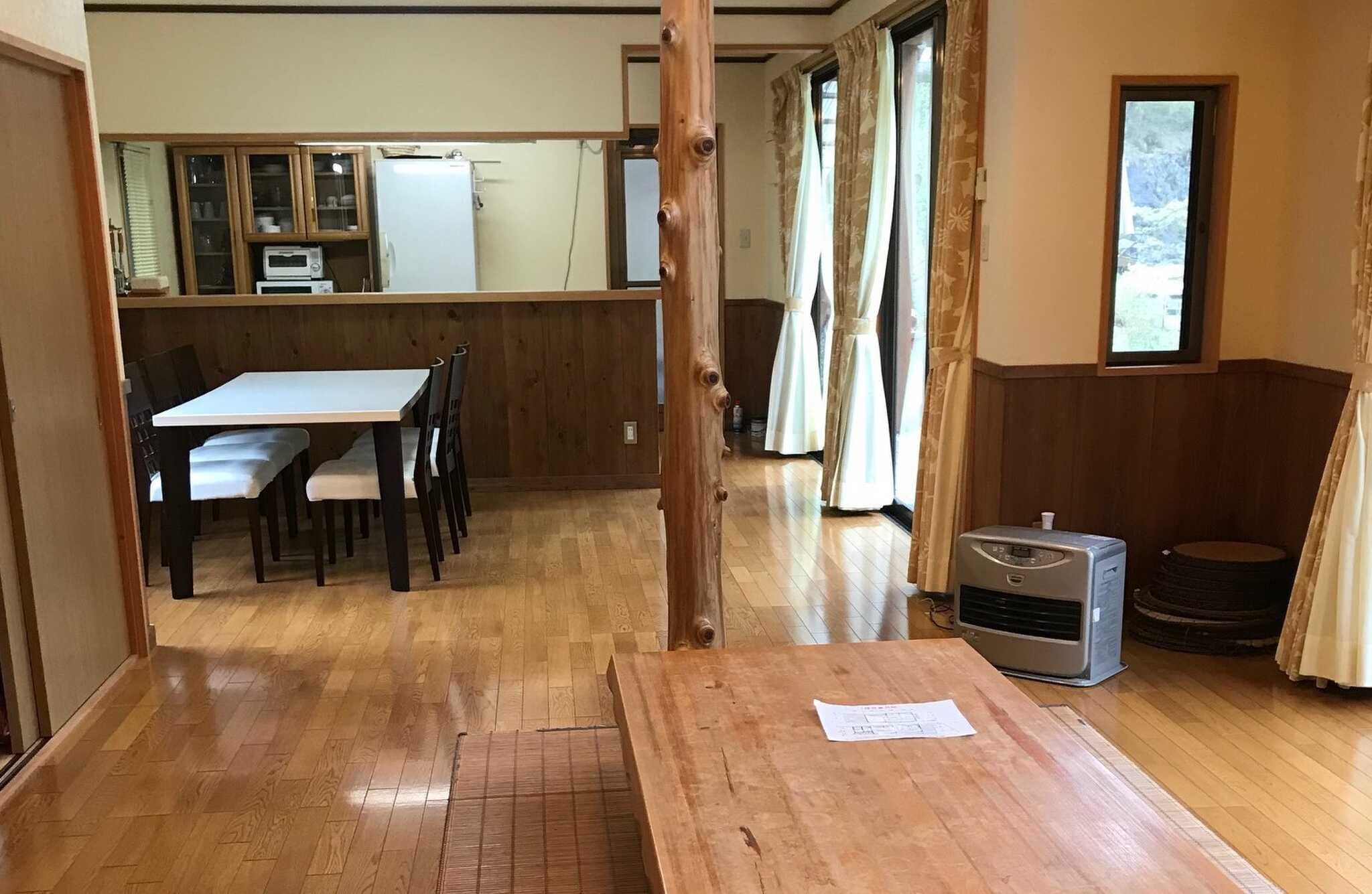 ダイニングとリビング