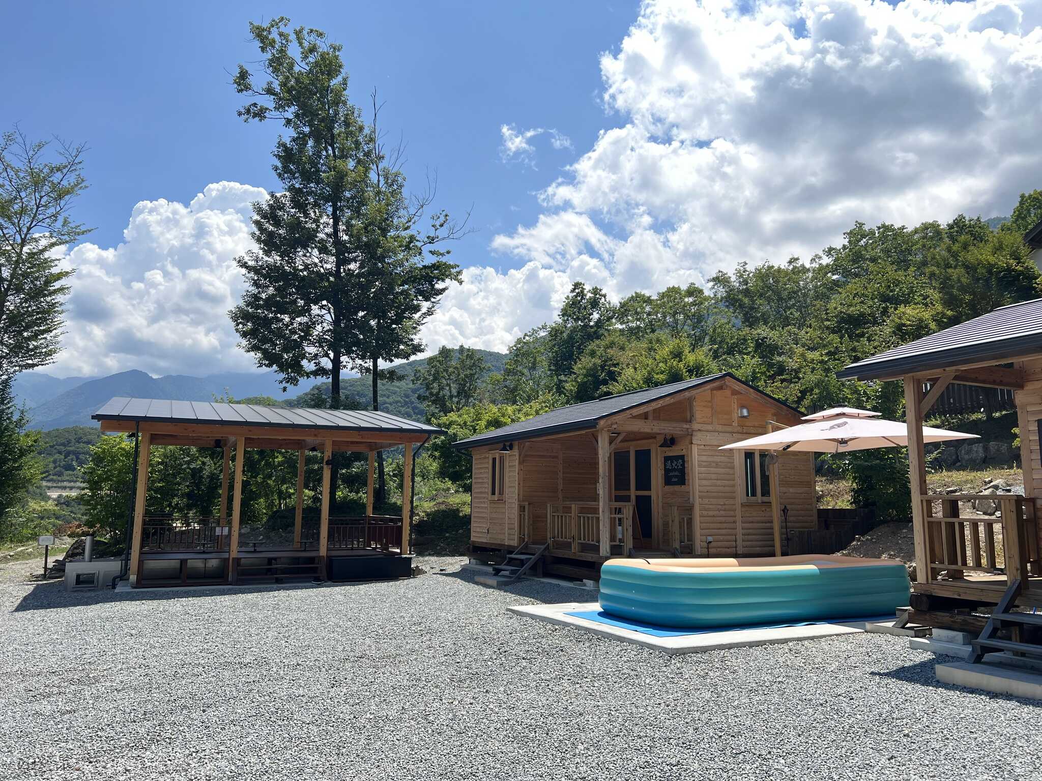 山梨・白州 FLAMME日向山オートキャンプサイト