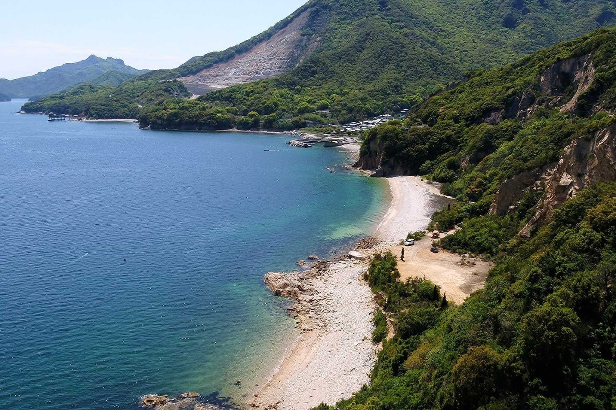 エメラルドグリーンの海が見渡せる小豆島で素敵な思い出作りませんか♪景色は抜群です!