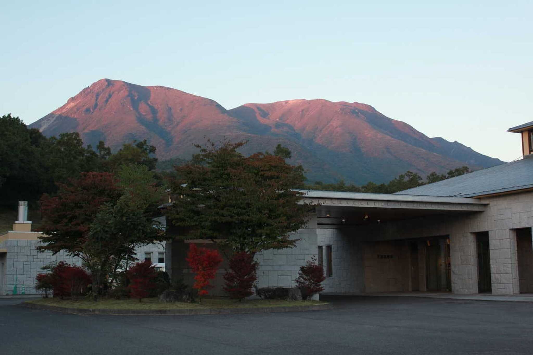 夕暮れの久住山