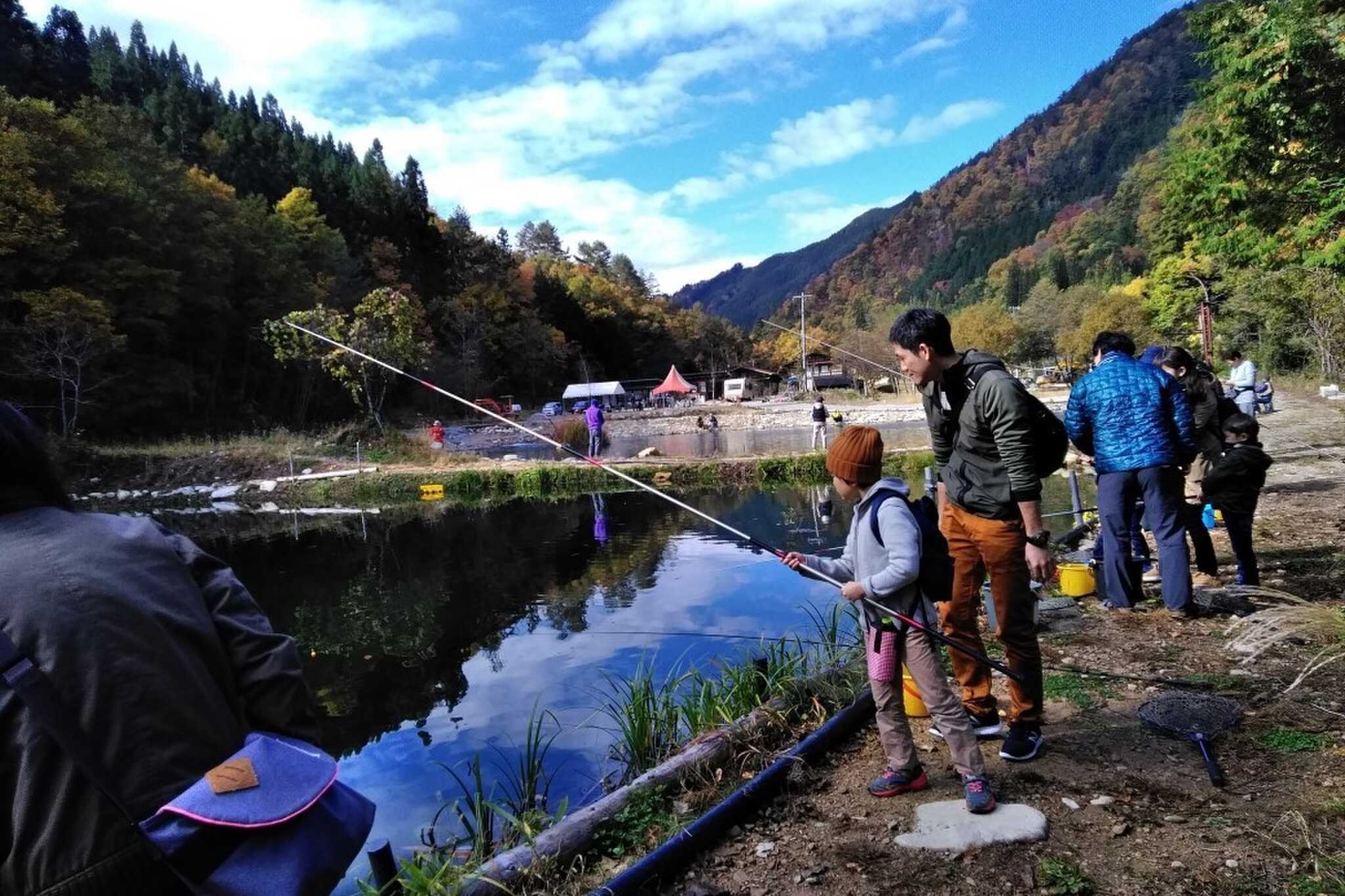 キャンプと釣りをお楽しみください!