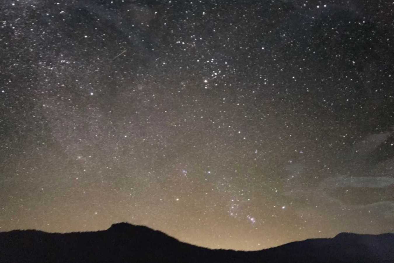 標高1,050mにあり、澄んだ空気だからこそ望める星空があります☆