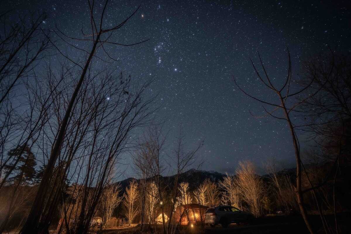 晴れた日には満天の星空。周囲に人工の灯りが少ないので、きれいな星空が楽しめます。