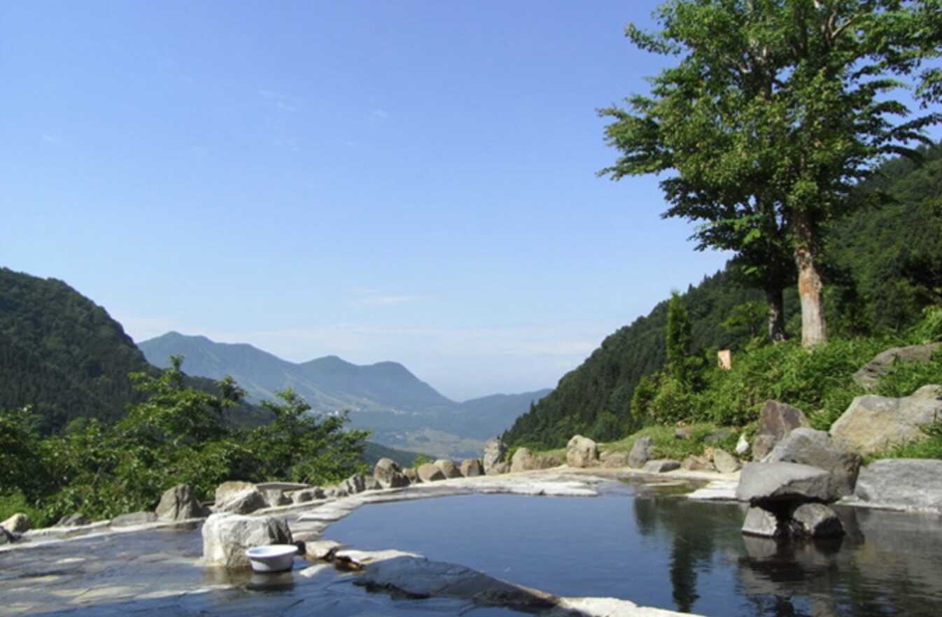 「絶景温泉」 馬曲温泉 車で12分