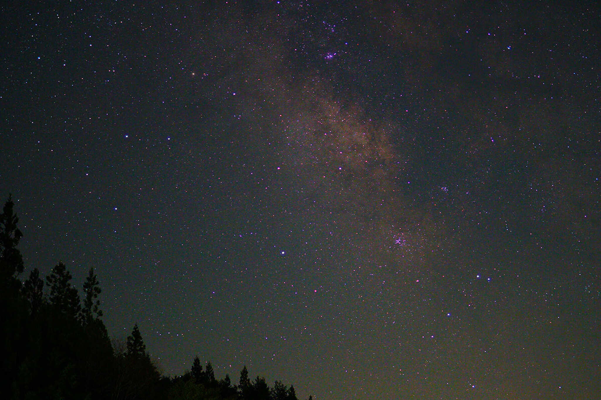 星降る里 売木村:村落のある盆地は、標高800Mで空気も澄んでおり星空が近くに感じられることから星降る里とも呼ばれております。