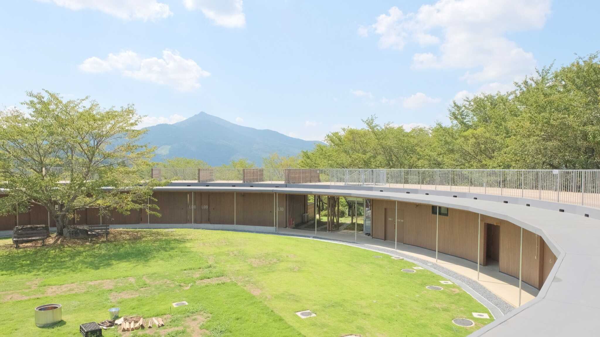 キャンプ&リゾート 花やさと山