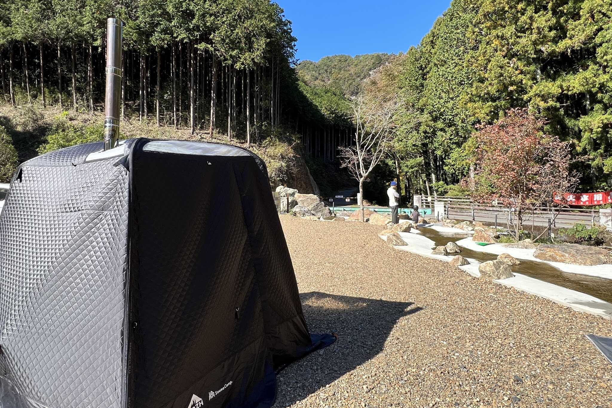 テントサウナ持込可能です!じゃぶじゃぶ池を水風呂としてご利用ください。