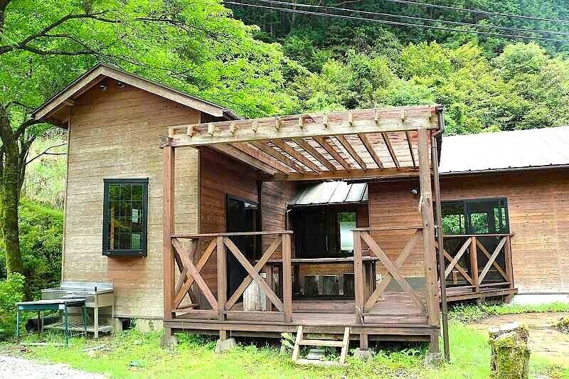 百間山渓谷キャンプ村