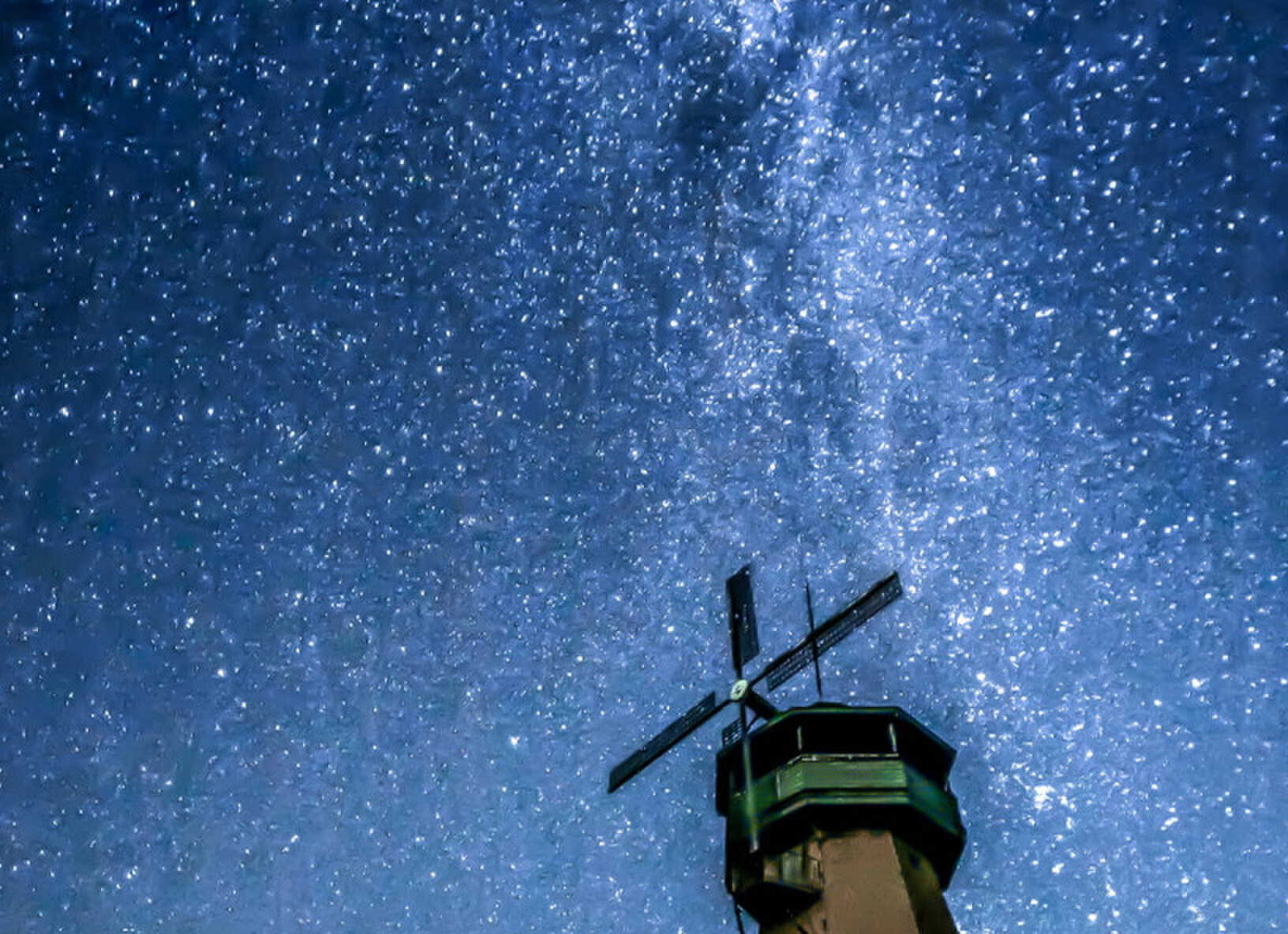 夜には満天の星を楽しむことができます。