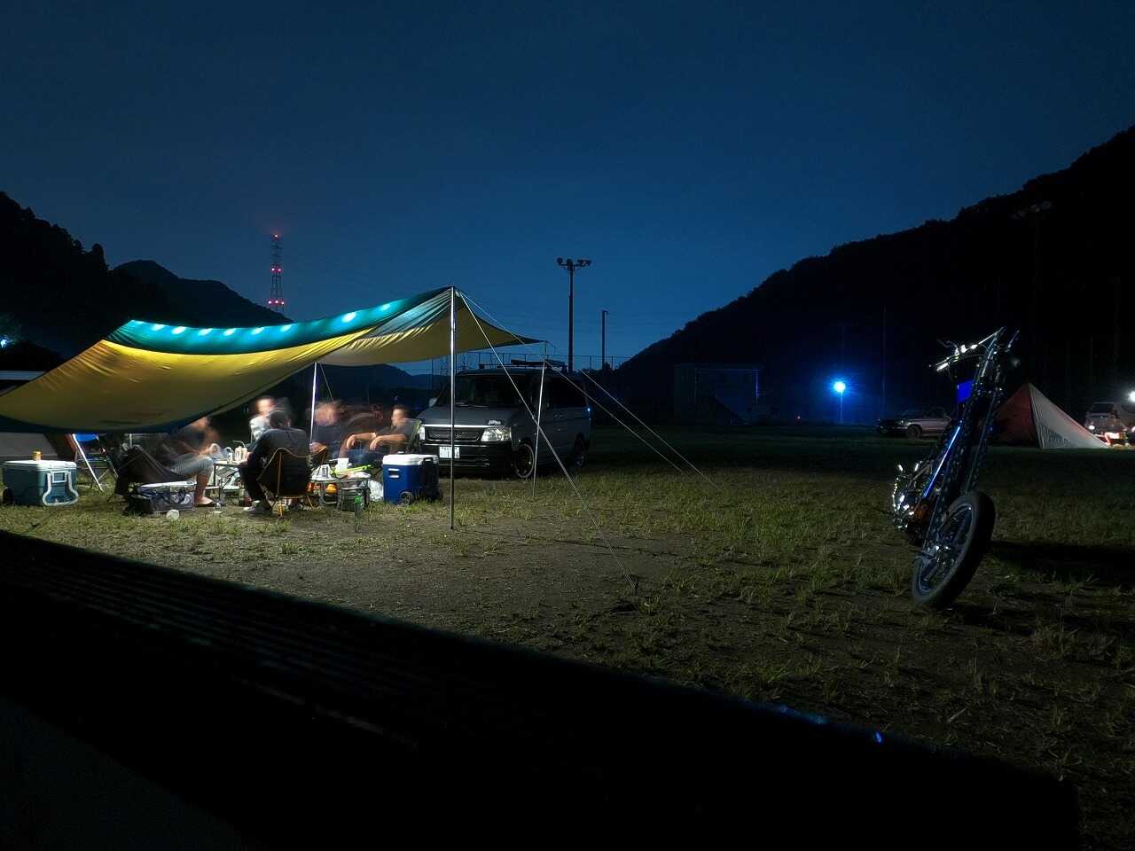 yellow CAMPINGの写真 2枚目