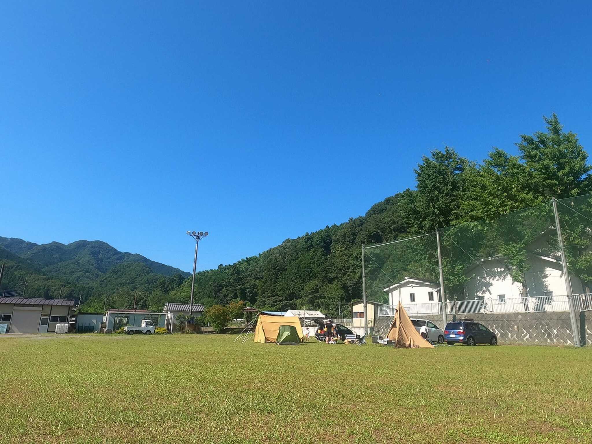 yellow CAMPINGの写真 5枚目